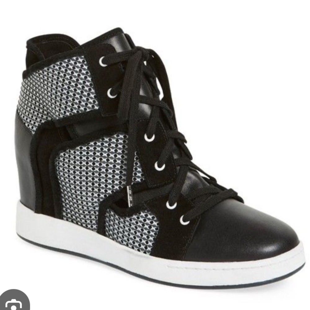 LAMB Gera Gwen Stefani Leather Black Mesh Lace up Biker Wedges Sneakers 5.5